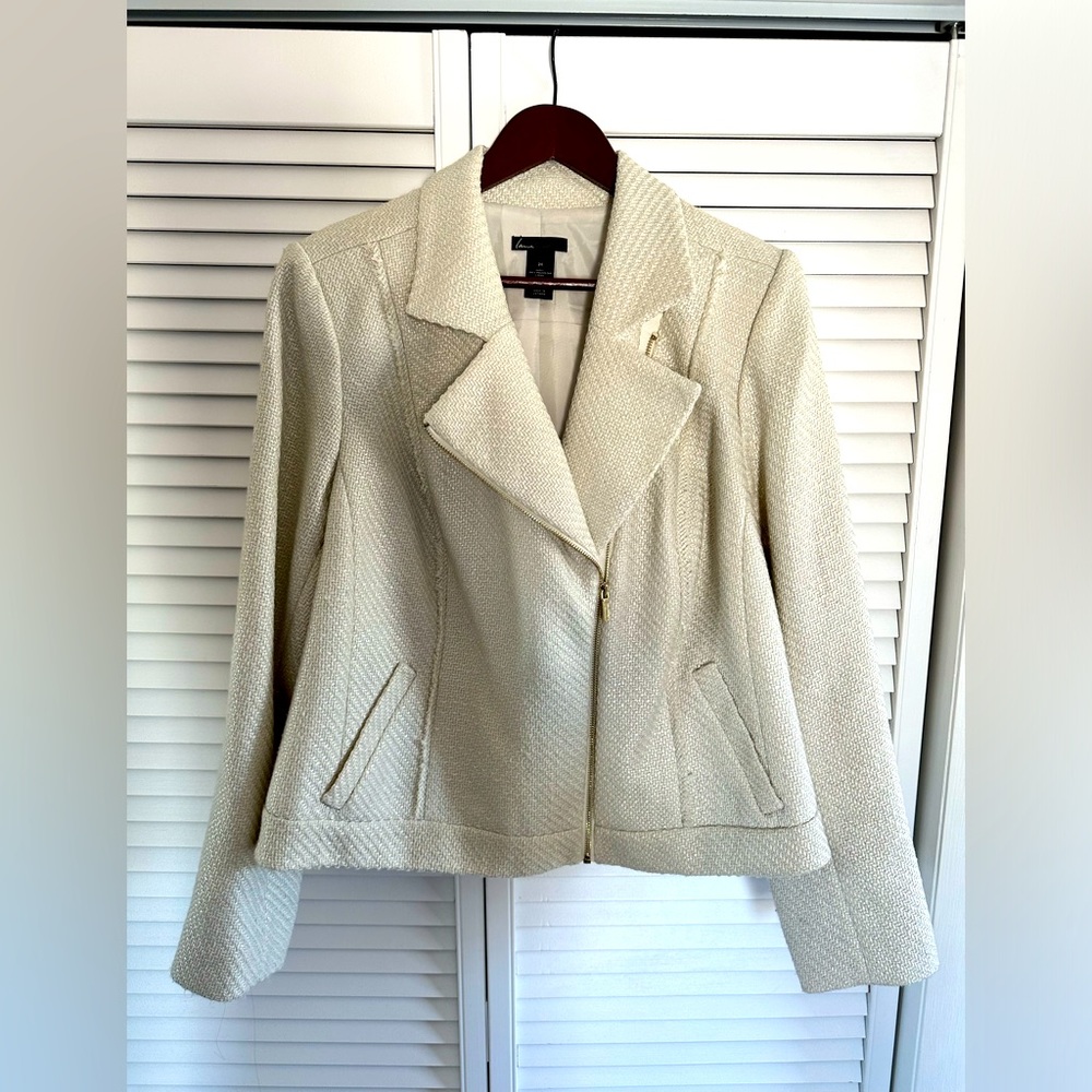 Lane Bryant off white tweed blazer with gold accents